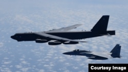 美國的B-52H轟炸機日本空中自衛隊聯合訓練 （資料圖片）