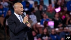 Democratic presidential candidate former Massachusetts Gov. Deval Patrick speaks during the McIntyre-Shaheen 100 Club Dinner, Feb. 8, 2020, in Manchester, N.H.