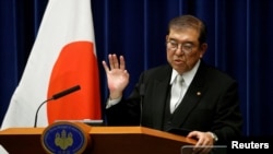 日本首相石破茂（Shigeru Ishiba）在东京的一个记者会上讲话。（2024年11月11日）