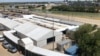 EE.UU. abrirá corte en carpa para solicitantes de asilo