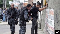 Brasil: Forças de Segurança Invadem Favela