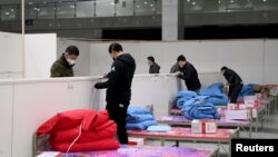 4일 중국 후베이성 우한의 국제 컨서런스 센터에 신종 코로나바이러스 확진자들을 수용하기 위한 임시 병원이 세워졌다. 