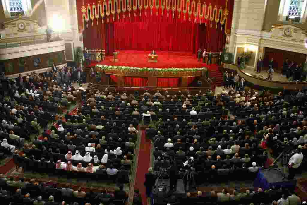 Egypt's newly inaugurated President Mohammed Morsi speaks at Cairo University in Cairo, Egypt, June 30, 2012.