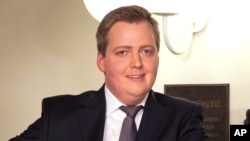 El primer ministro de Islandia, Sigmundur David Gunnlaugsson, está bajo presión de dimitir al verse involucrado en los Papeles de Panamá.
