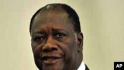 Ivory Coast’s former Prime Minister and internationally-recognized winner of last November's presidential election Alassane Ouattara speaks during a press conference, Abidjan (File Photo)