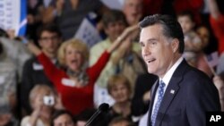 Mitt Romney procura recuperar terreno no Estado do Michigan.