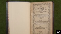 Buku Mazmur atau "The Bay Psalm Book" milik Gereja Old South Church di Boston. (Foto: Dok)
