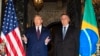 El presidente estadounidense Donald Trump elogió el liderazgo del mandatario brasileño Jair Bolsonaro. “Él está haciendo un trabajo fantástico. Grandioso. Brasil lo ama y Estados Unidos también”, dijo Trump.
