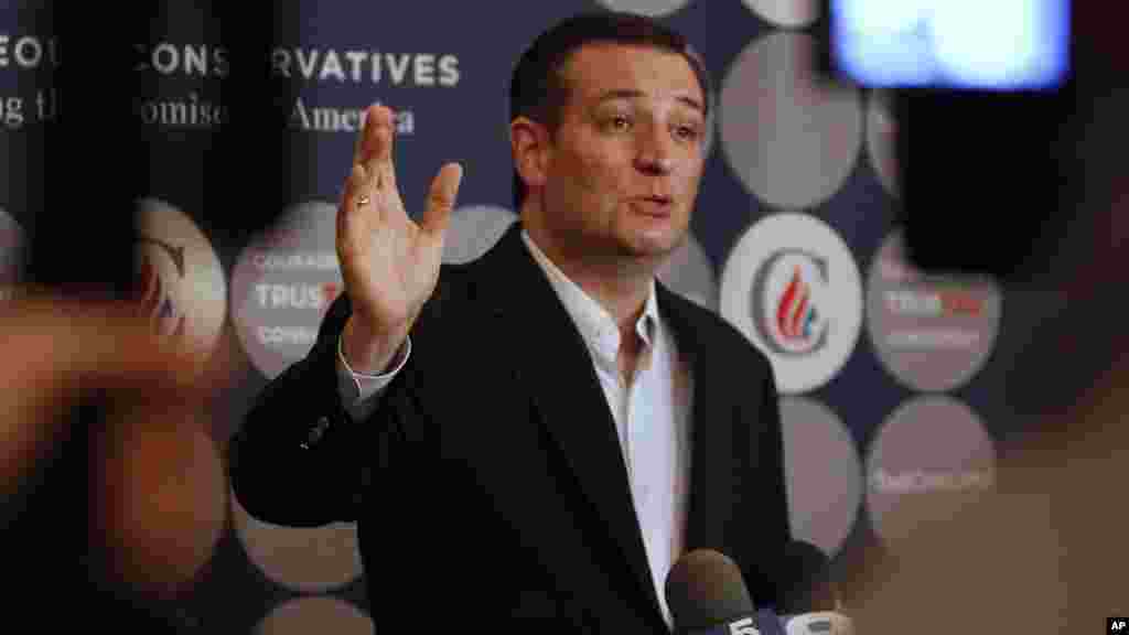 Le sénateur du Texas, Ted Cruz, candidat aux primaires républicaines, donne une conférence de presse un jour avant les élections, Miami le 14 mars 2016.