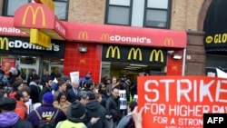 La coalición de grupos que reclama mayores salarios y derechos para los trabajadores han realizado protestas en 60 ciudades de Estados Unidos.