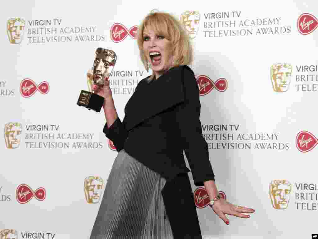&nbsp;演员乔安娜&middot;拉姆利 （Joanna Lumley） 获得英国电视奖（2017年5月14日）