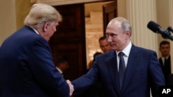 El presidente de Estados Unidos, Donald Trump, dijo que no veía ninguna razón para creer que Moscú intervino en las elecciones que lo catapultaron a la presidencia en 2016.