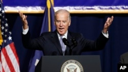 El vicepresidente Joe Biden no se mordió la lengua para criticar las ideas anti-inmigrantes de Donald Trump.