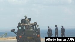 Uma caravana militar das Forças de Defesa da África do Sul patrulha Pemba. 5 de Agosto 2021