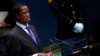 Le président de la Zambie, Edgar Lungu, s'adresse à la 74e session de l'Assemblée générale des Nations unies au siège de l'ONU à New York, le 25 septembre 2019. 