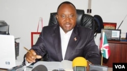Alain Guillaume Bunyoni, umwe mu bafatiwe ibihano