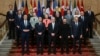 Presiden Ukraina Volodymyr Zelenskyy (kedua dari kanan depan) hadir dalam KTT para pemimpin Eropa untuk membahas Ukraina, di Lancaster House, London, Minggu 2 Maret 2025. 