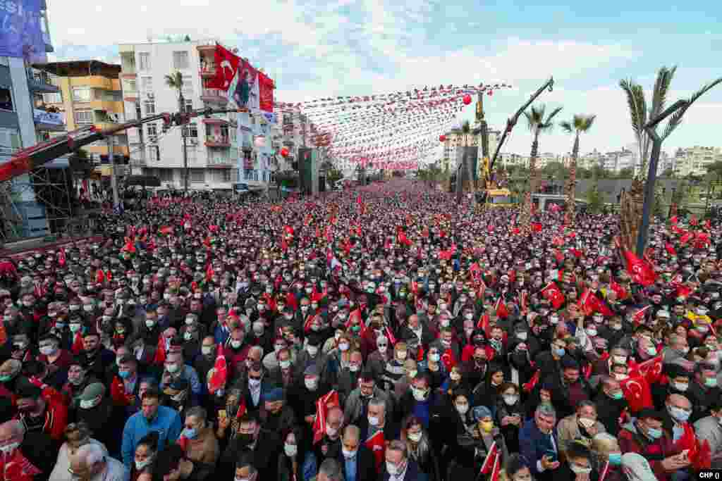 Turkey's main opposition party CHP leader Kilicdaroglu is holding a rally in Mersin, Turkey
