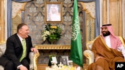 U.S. Secretary of State Mike Pompeo, left, meets with Saudi Arabia's Crown Prince Mohammed bin Salman in Jeddah, Saudi Arabia, Sept 18, 2019.