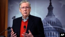 Senador Mitch McConnell, líder de la mayoría republicana en el Senado estadounidense.