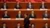 中国国家主席习近平在北京人民大会堂举行的解放军建军90周年大会上。在人们的掌声中走向讲台，发表讲话 (2017年8月1日)。如果中共恢复党主席，习近平将身兼党政军三个主席。中共的前三位主席是毛泽东、华国锋、胡耀邦。1982年9月1日，中共召開十二大，修改党章，取消中央委员会主席职务，所以党内最高职务变为总书记。 &ldquo;中国战略分析&rdquo;杂志社社长李伟东说 ，这是党内走向某种民主的趋势，而今习近平要重回主席位置，就是要回归毛式的个人大权在握，实现高度集权。1945年6月19日，中共中央举行第七届一中全会，选举毛泽东为中国共产党中央委员会主席，此后毛泽东终身担任党主席职务。