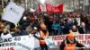 Manifestation contre la réforme des retraites à Paris en France, le 28 décembre 2019.