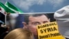 People calling for U.S. military action in Syria clash with those opposed to such action, White House, Washington, Aug. 31, 2013.