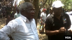 Líder da RENAMO, Afonso Dhlakama Gorongosa no centro de Moçambique