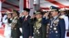 Presiden Joko Widodo dalam upacara hari ulang tahun (HUT) Tentara Nasional Indonesia (TNI) ke-72 di Dermaga Indah Kiat, Cilegon, Provinsi Banten, 5 Oktober 2017. (Foto courtesy: Biro Pers Kepresidenan RI)