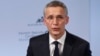 Столтенберг: Запад отвечает на агрессивное поведение России