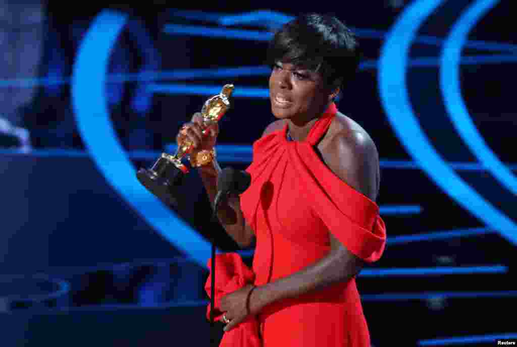 BEST SUPPORTING ACTRESS: VIOLA DAVIS, "Fences."