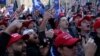 La mitad de los votantes republicanos cree que Trump ganó "legítimamente" las elecciones