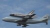 Vaivém “Discovery” sobrevoa Washington a baixa altitude