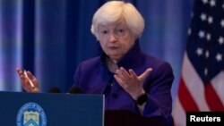 La secretaria del Tesoro de Estados Unidos, Janet Yellen, durante una conferencia de prensa en San Francisco, California, el 10 de noviembre de 2023.