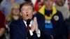 លោក Trump រិះគន់​ពួកមន្ត្រី​ដែល​បាន​ពិភាក្សា​អំពី​ការ​ដក​លោក​ចេញ​ពី​តំណែង