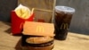 Aumentan en EEUU casos de intoxicación con E. coli por comer en McDonald’s 