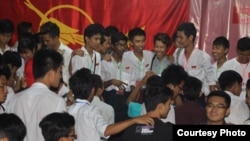ဇူလိုင်လ ၂ရက်နေ့ကနေ ၄ရက်နေ့အထိ ပဲခူးမြို့တွင် ကျင်းပခဲ့သော ဗမာနိုင်ငံလုံးဆိုင်ရာ ကျောင်းသားသမဂ္ဂများ အဖွဲချုပ် တက္ကသိုလ် သမဂ္ဂများနှီးနှော ဖလှယ်ပွဲ။ ဓါတ်ပုံ - (ABFSU-CWC) 