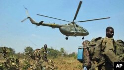 As operações do exército ugandês contra o LRA são apoiadas pelos os Estados Unidos desde Outubro