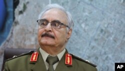 Komandan Militer Libya, Khalifa Hifter. (Foto: dok). 