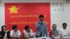 ပြည်တွင်းမှာ အစိုးရနဲ့ နှုတ်ကတိရထားပြီး နိုင်ငံရေးပါတီ မှတ်ပုံတင်တော့မယ့် လူ့ဘောင်သစ်ဒီမိုကရက်တစ်ပါတီဝင်များ။ (ဇန်နဝါရီ ၁၅၊ ၂၀၁၃)