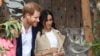Harry y Meghan inician gira australiana con regalos