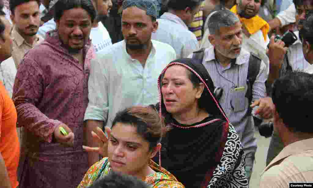رہائش گاہ پر رشتے داروں کی آمد کا ایک منظر