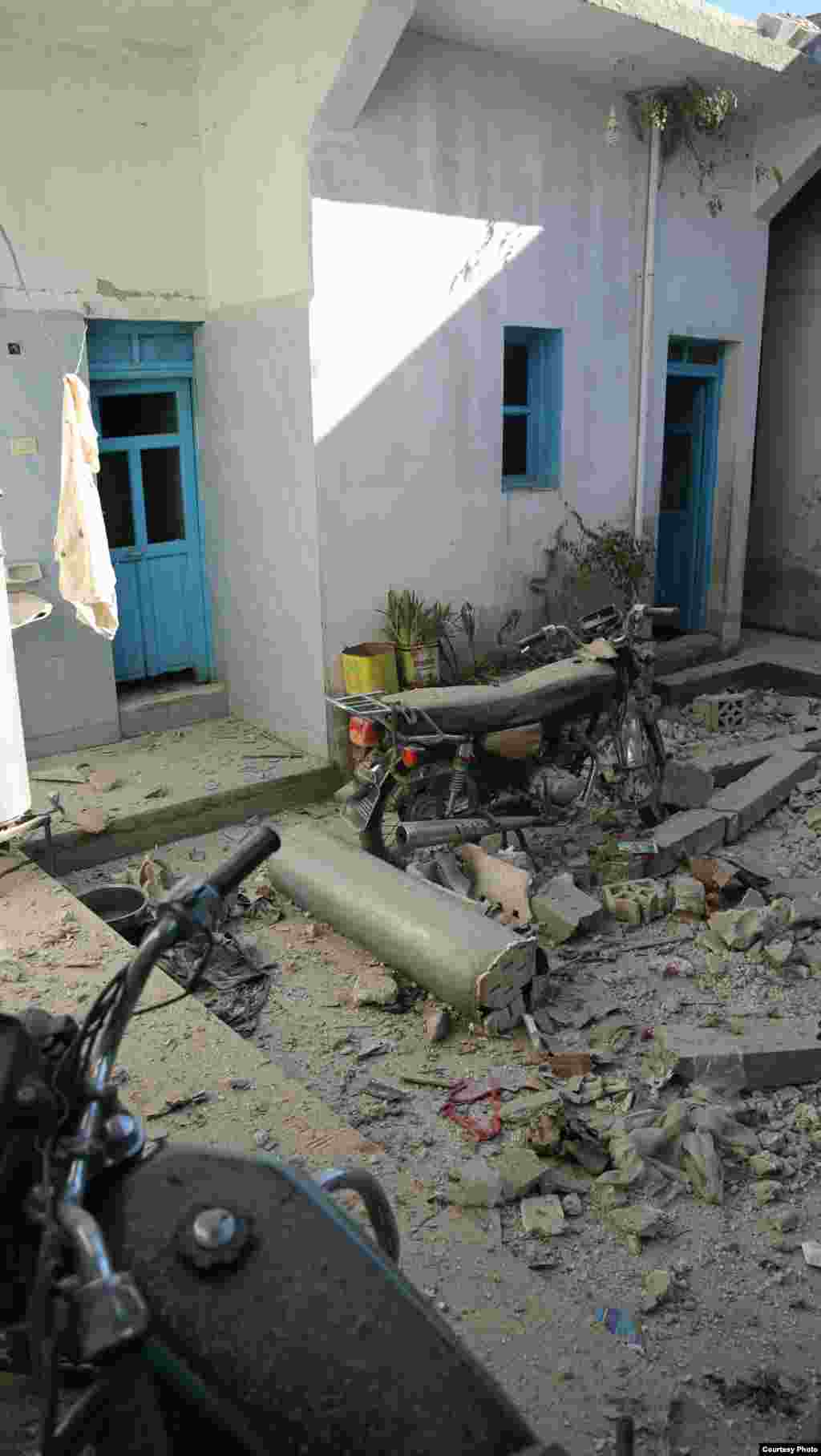 Destruction as a result of weeks of war, Kobani, Syria, Oct. 22, 2014. (Shirwan Qasim / Transterra Media)
