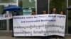 សកម្មជន​​ប្តូរ​វិធី​បញ្ចុះ​បញ្ចូល ​ពេល​សេចក្តីព្រាង​ច្បាប់​ប្រជាធិបតេយ្យ​​កម្ពុជា​ជាប់គាំង