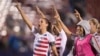 Les joueuses de l'équipe nationale américaine célèbrent leur victoire contre la Jamaique, USA, le 14 octobre 2018.