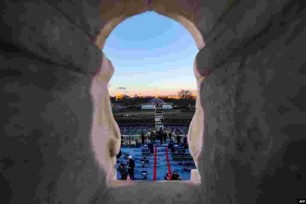 Una vista general de los preparativos finales antes de la toma de posesión del nuevo presidente de Estados Unidos. 20 de enero de 2021.